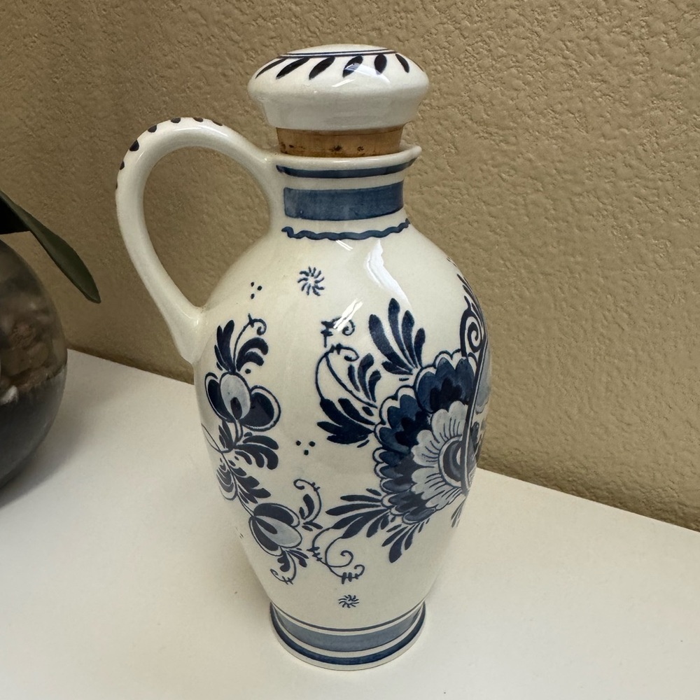 BOLS DELFT BLUE Hand-painted Ceramic Decanter/Jug - Made in Holland, #1.-5903G